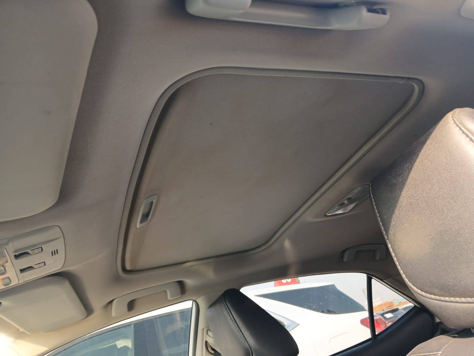 TOYOTA COROLLA 2015 - Marhaba Auction Used Cars - Image 8