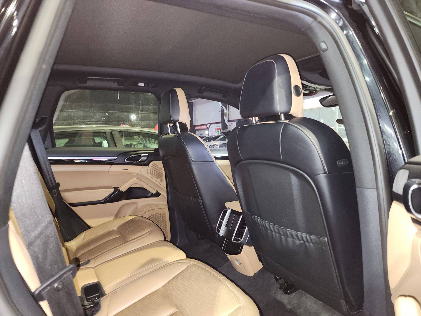 2015 PORSCHE Cayenne — 160411 Miles — Lot 44802175 — Main - Marhaba Auctions Used Cars - Image 6