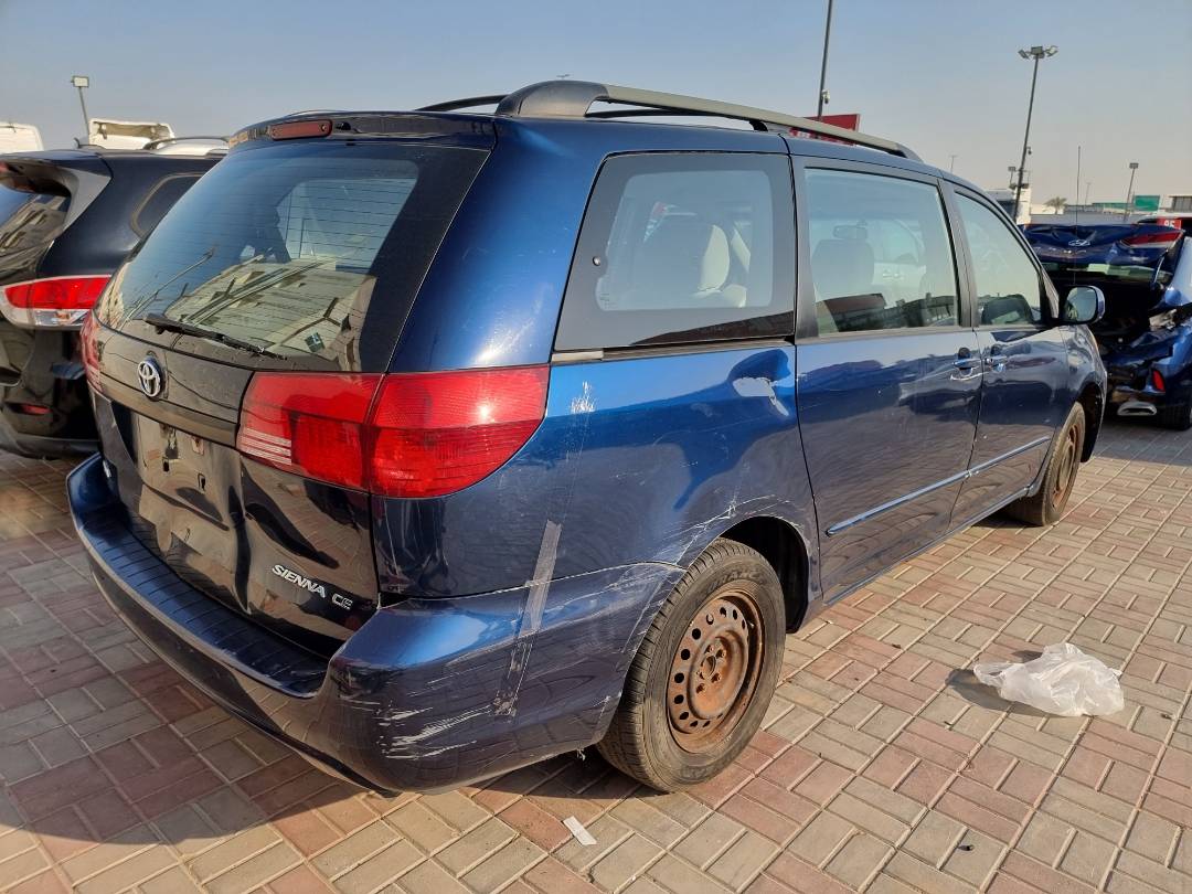 2005 TOYOTA SIENNA — 193474 Miles — Lot 125487 — Ind. 12 - Marhaba Auctions Used Cars - Image 4