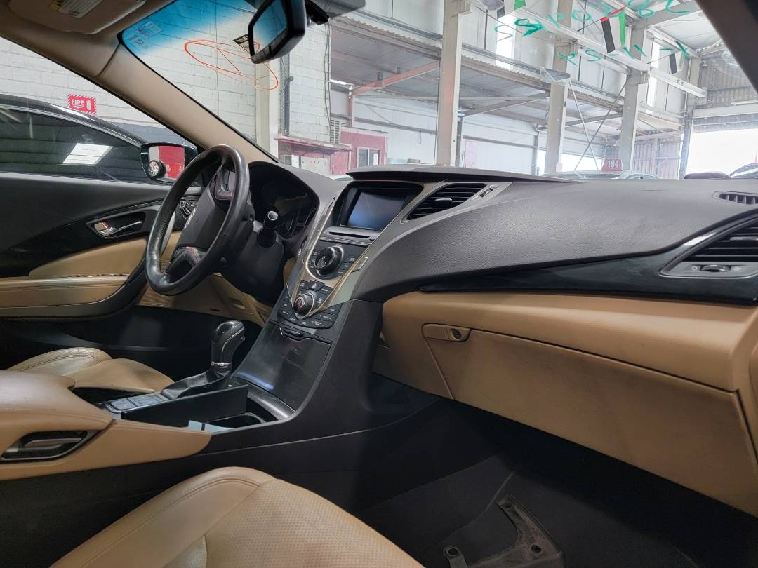 2013 HYUNDAI AZERA — 212511 Miles — Lot 38504122 — Ind. 12 - Marhaba Auctions Used Cars - Image 6