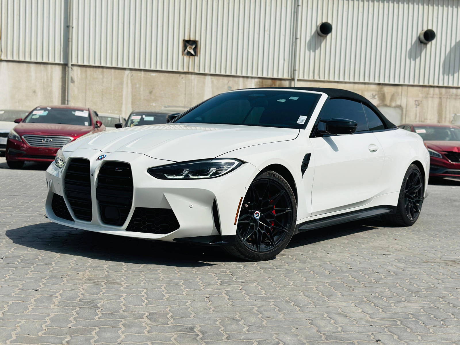 2024 BMW M4 — 5884 KM — Lot 86833 — Al Quoz - Marhaba Auctions Used Cars - Image 4