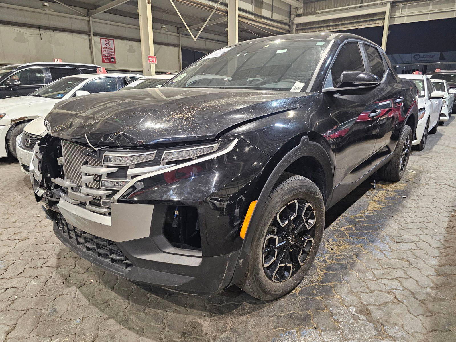 2023 HYUNDAI SANTA CRUZ — sold — 36392 Miles — Lot H060698 — Main - Marhaba Auctions Used Cars - Image 4
