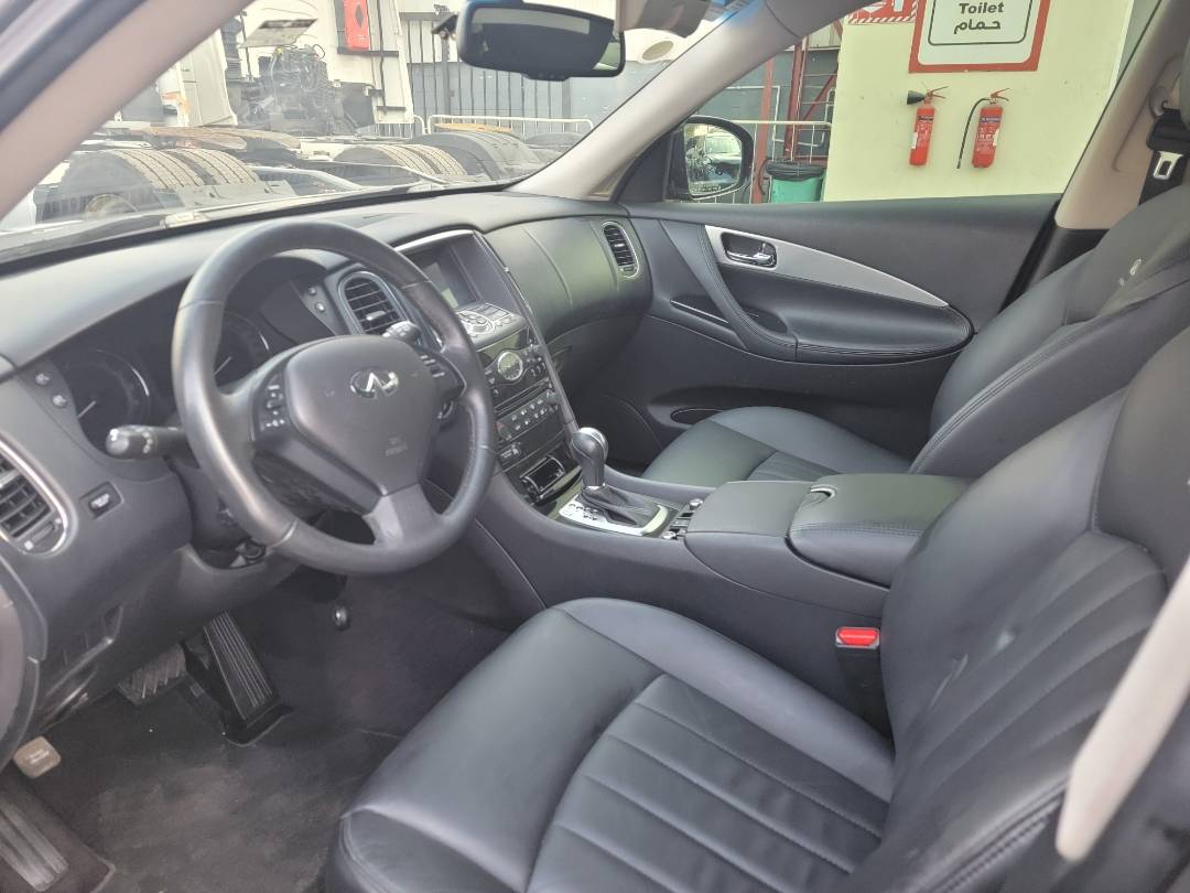 2014 INFINITI QX50 — 156504 KM — Lot EM440011 — Main - Marhaba Auctions Used Cars - Image 6