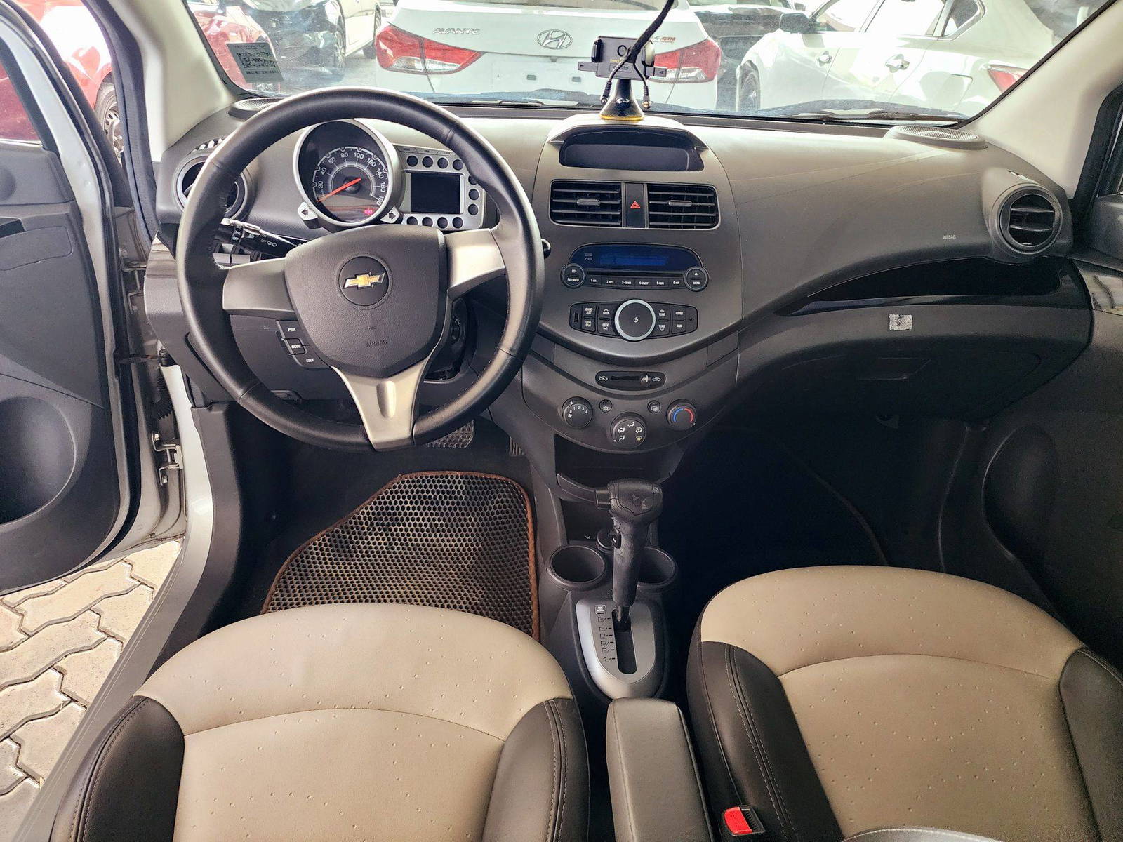 2012 CHEVROLET SPARK — 82510 KM — Lot 635571 — Souq - Marhaba Auctions Used Cars - Image 7