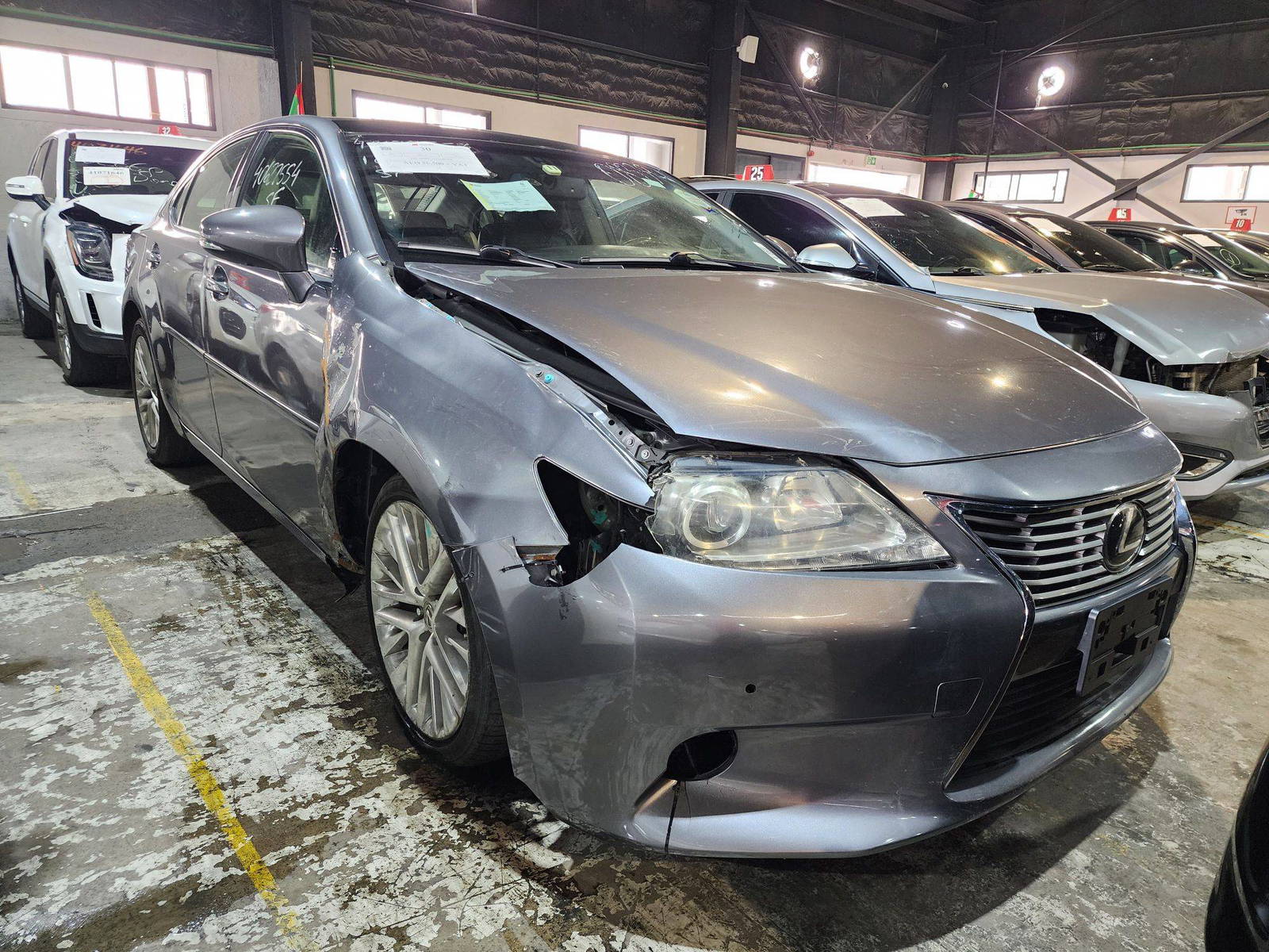 2013 LEXUS ES 350 — 110013 Miles — Lot 40627554 — Main - Marhaba Auctions Used Cars - Image 5