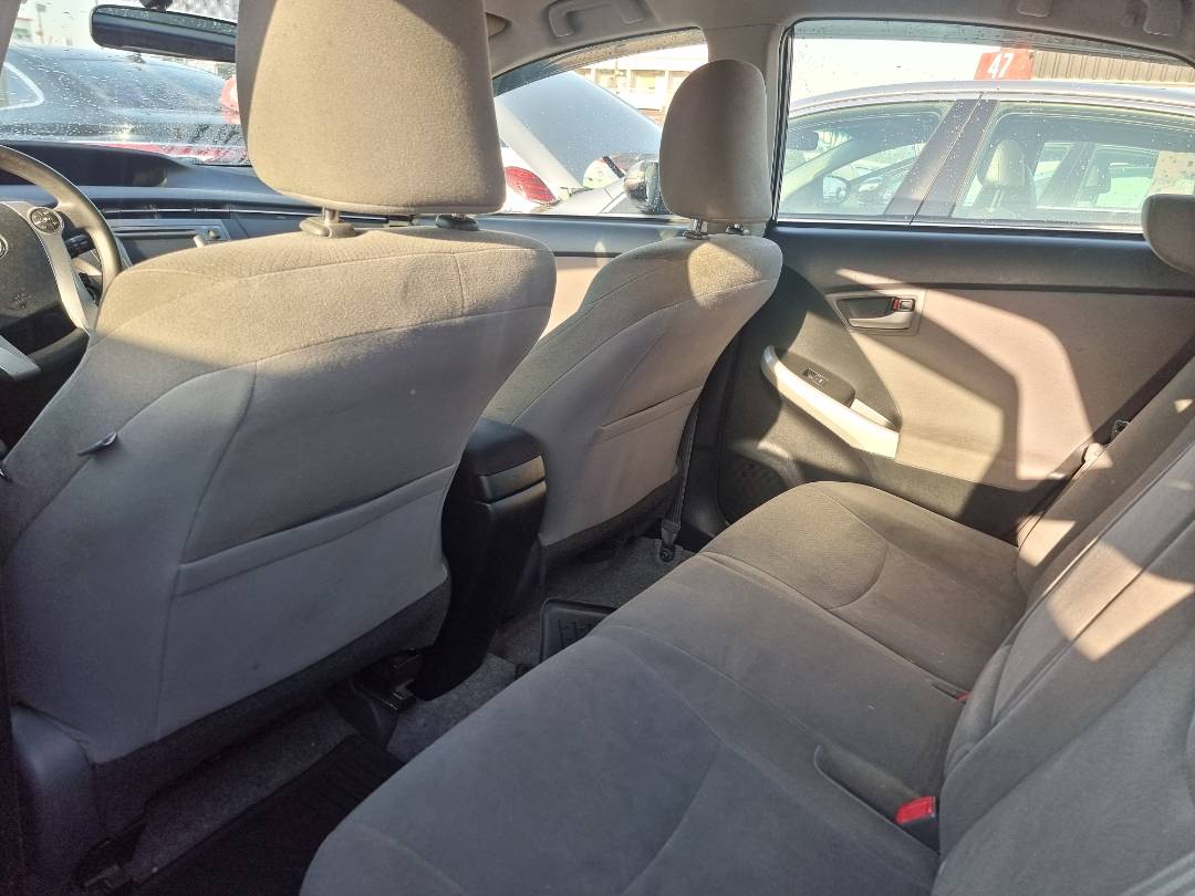 2014 TOYOTA PRIUS — 205627 Miles — Lot 369295 — Ind. 12 - Marhaba Auctions Used Cars - Image 6