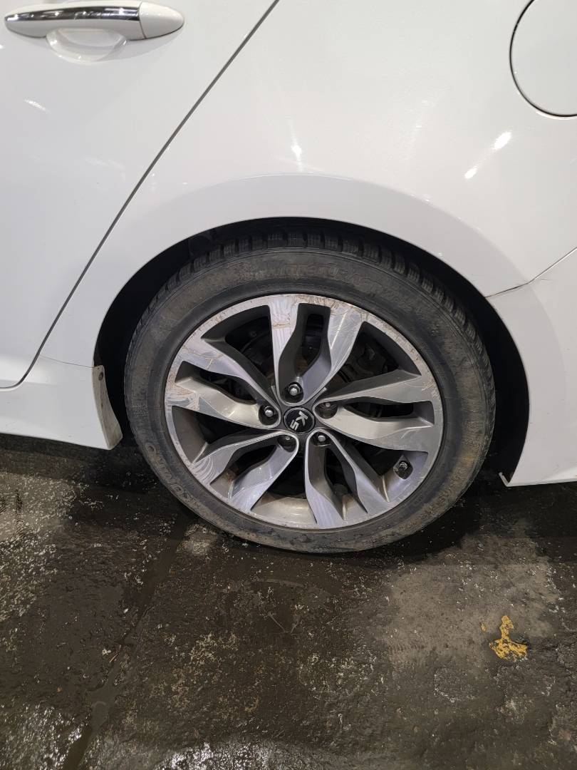 2013 KIA K5 — 101344 KM — Lot 025413 — Main - Marhaba Auctions Used Cars - Image 9