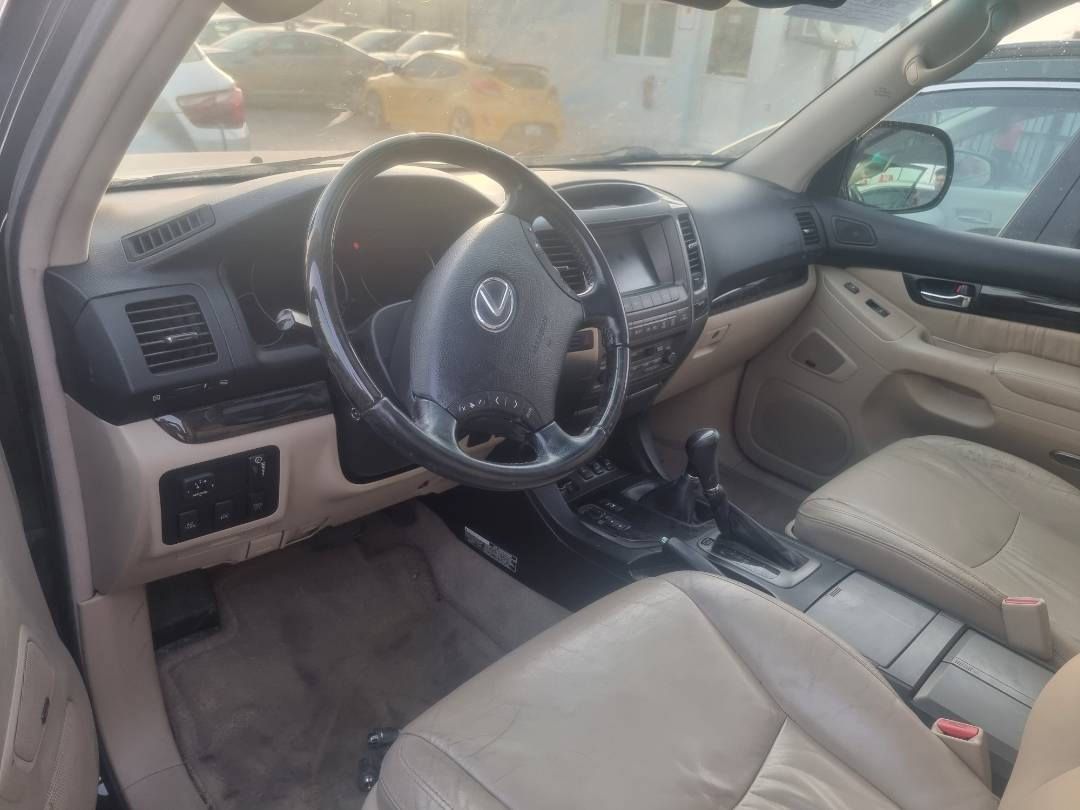 2005 LEXUS GX 470 — 272100 Miles — Lot 072883 — Ind. 12 - Marhaba Auctions Used Cars - Image 4