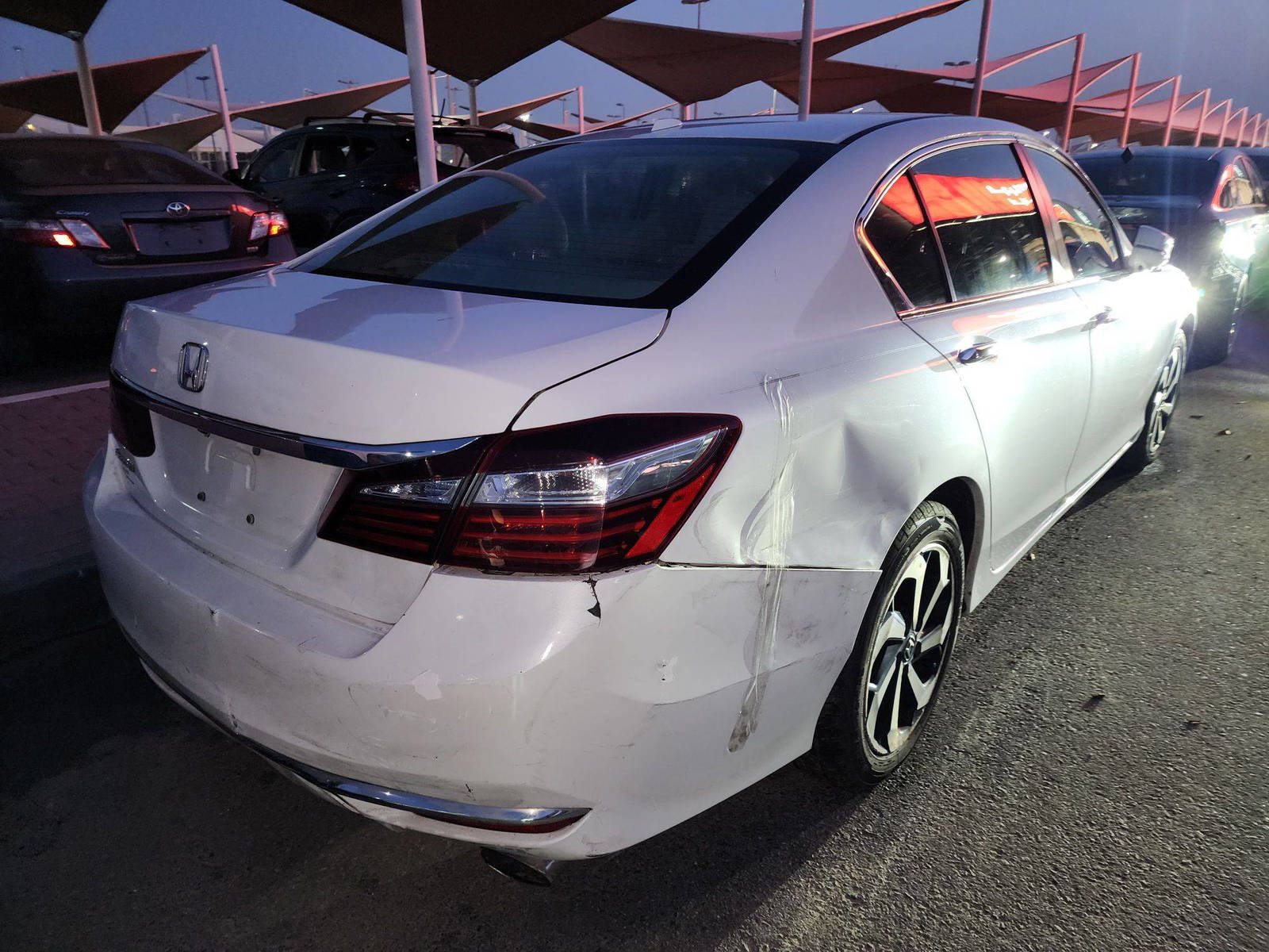 2016 HONDA ACCORD — 174687 Miles — Lot 38352854 - Marhaba Auctions Used Cars - Image 4