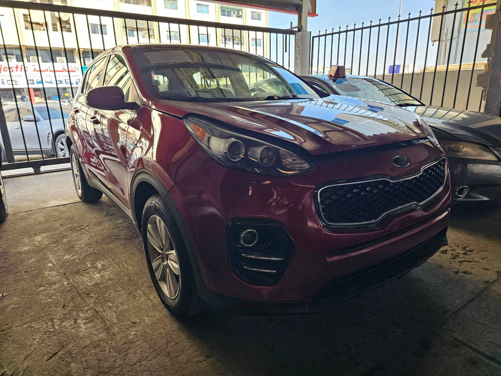 2018 KIA SPORTAGE — sold — 69988 Miles — Lot 40792129 — Main - Marhaba Auctions Used Cars - Image 4
