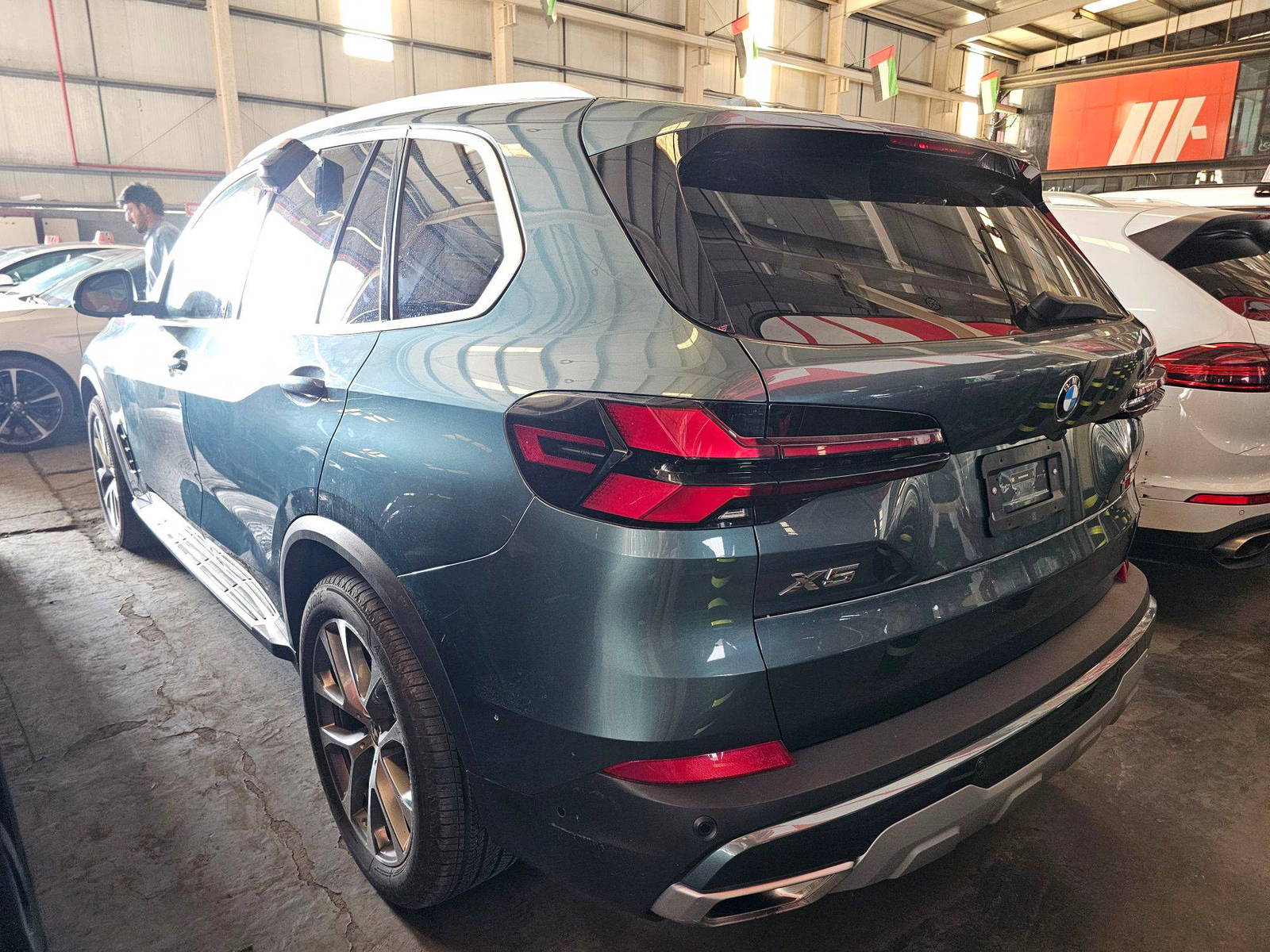 2026 BMW X5 XDRIVE40I — 719 Miles — Lot 61350465 — Main - Marhaba Auctions Used Cars - Image 4