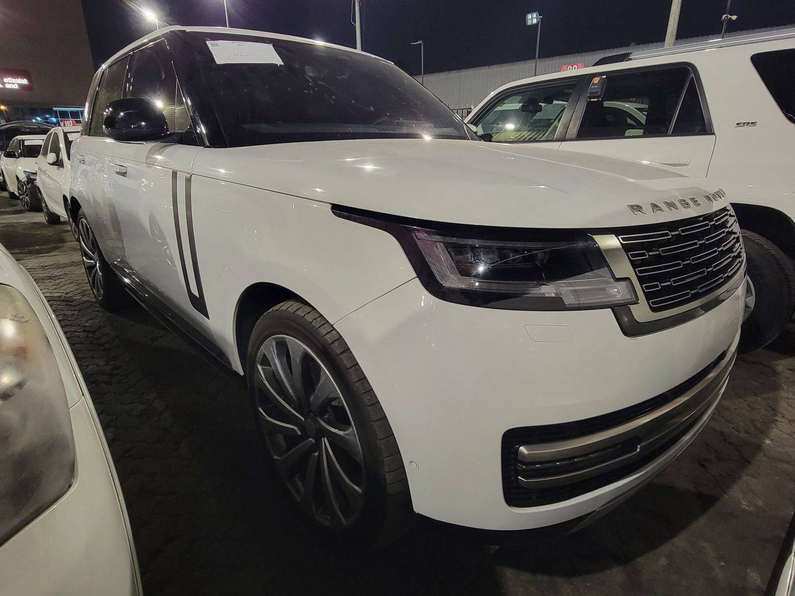 LAND ROVER RANGE ROVER VOGUE 2022 - Marhaba Auction Used Cars - Image 4