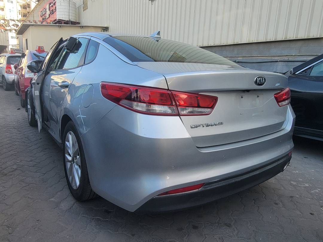 2018 KIA OPTIMA — 174931 Miles — Lot JG209030 — Main - Marhaba Auctions Used Cars - Image 5