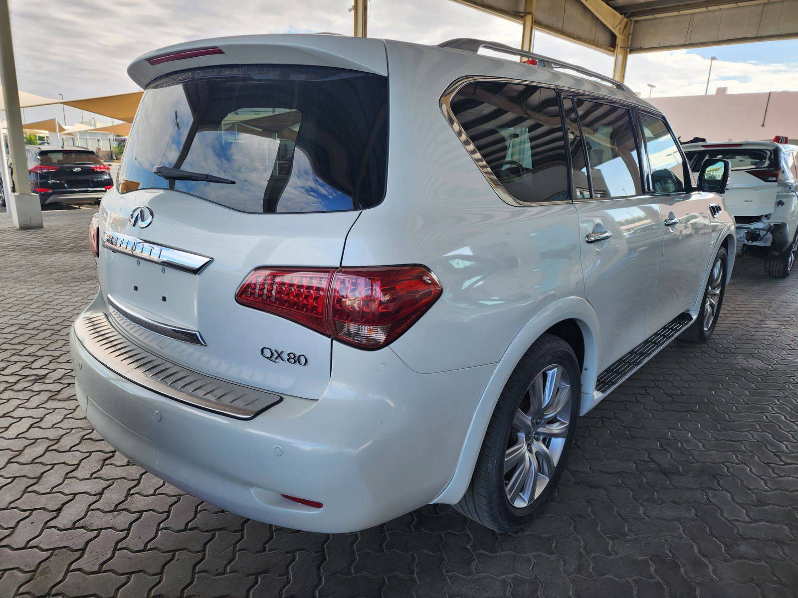 2014 INFINITI QX80 — 204991 Miles — Lot 063845 - Marhaba Auctions Used Cars - Image 3