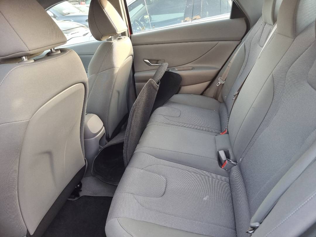 2024 HYUNDAI ELANTRA — 977 Miles — Lot 125487 — Al Surrah - Marhaba Auctions Used Cars - Image 7