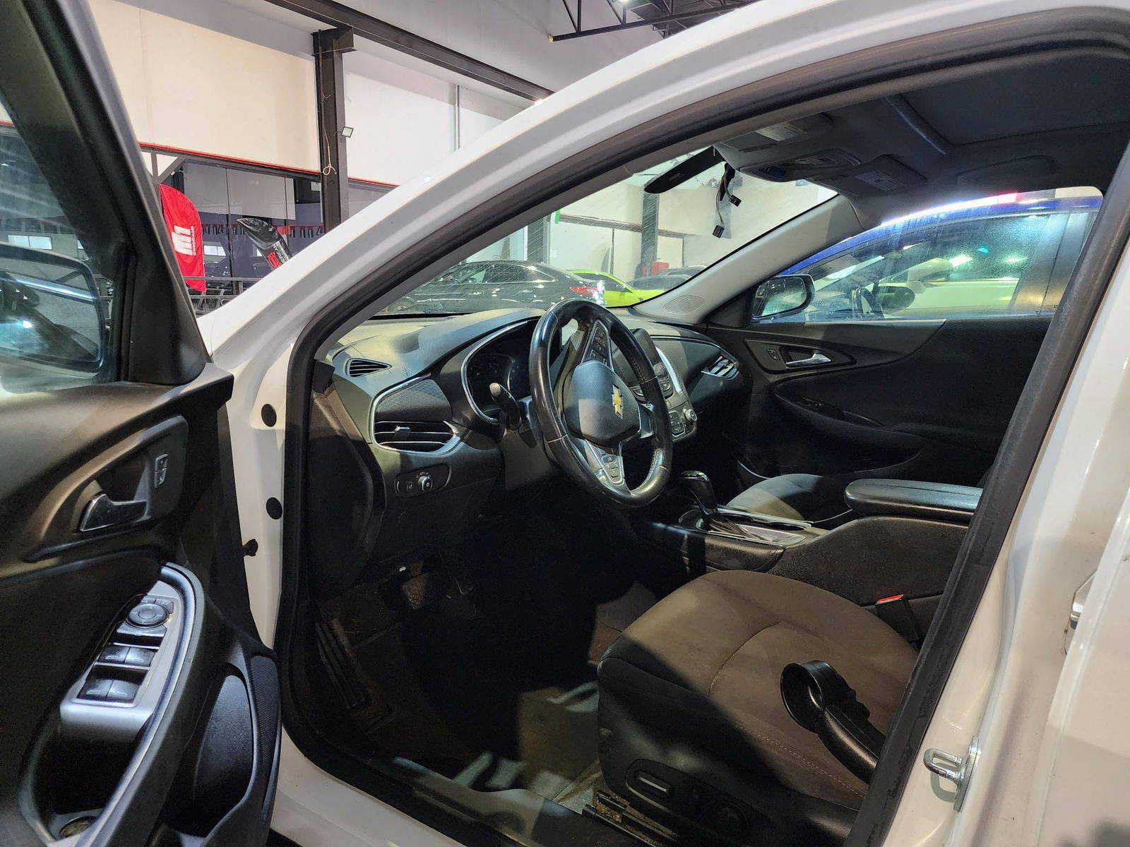 2018 CHEVROLET MALIBU — 190404 Miles — Lot 237451 — Main - Marhaba Auctions Used Cars - Image 9