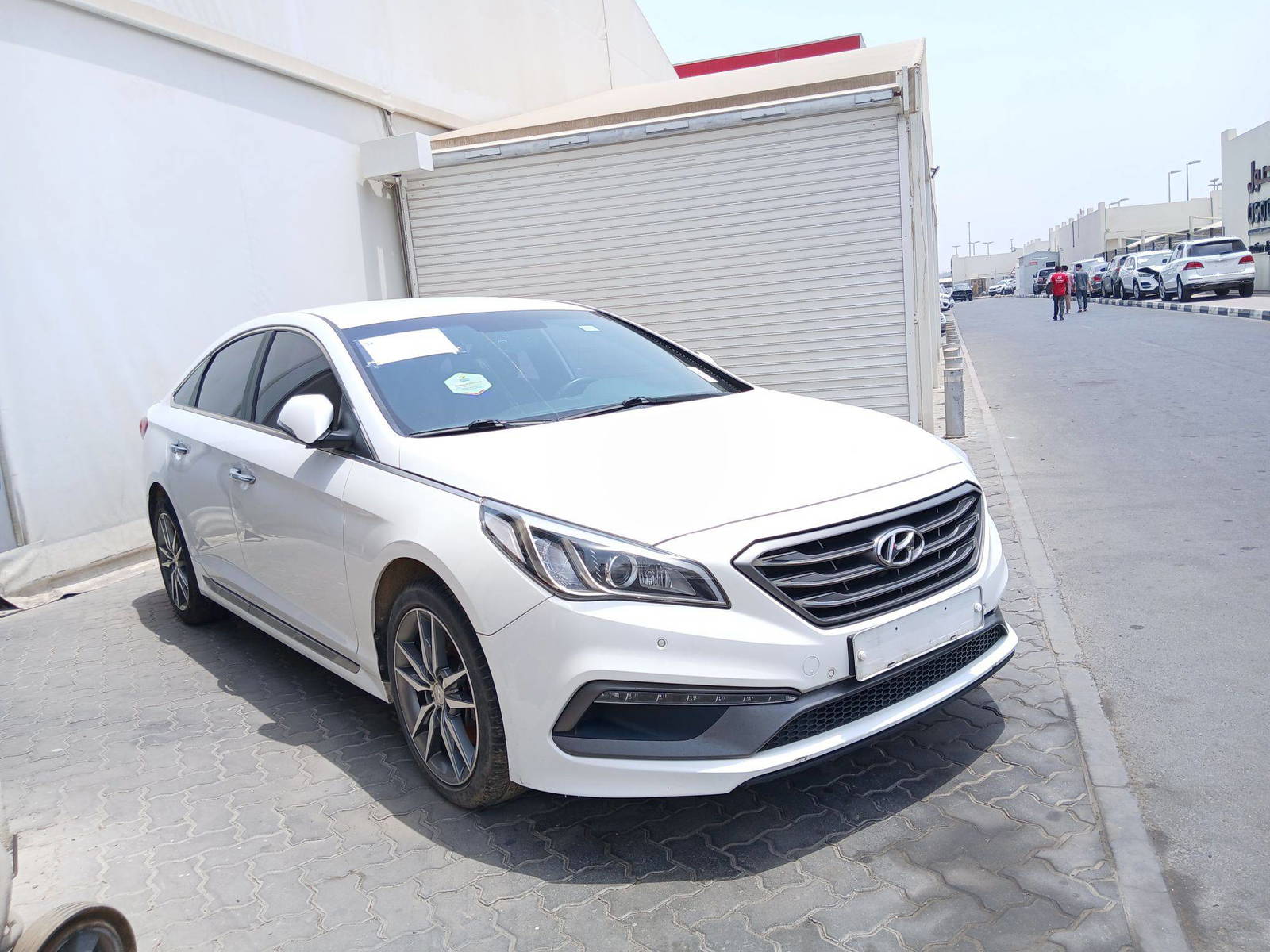 2016 HYUNDAI SONATA — 233270 KM — Lot 178570 — Souq - Marhaba Auctions Used Cars - Image 3