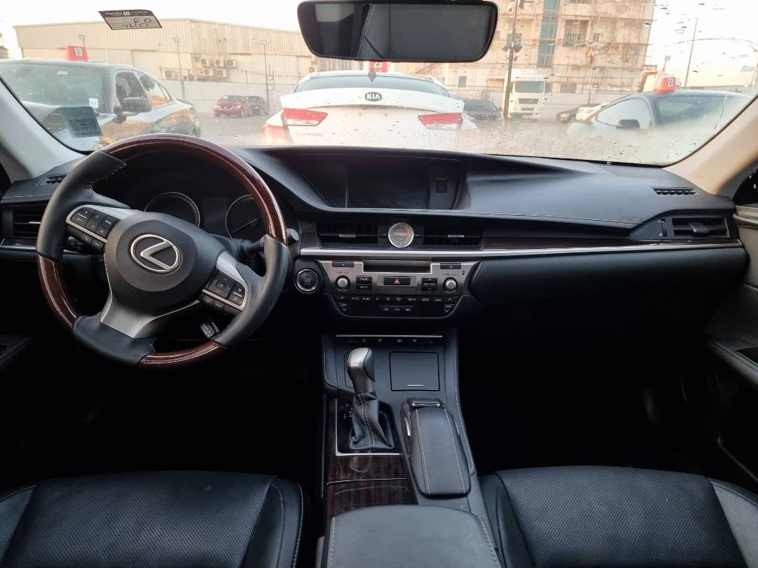 2018 LEXUS ES 350 — 46150 Miles — Lot 96831 — Main - Marhaba Auctions Used Cars - Image 7