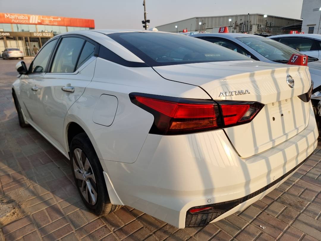 2020 NISSAN ALTIMA — 23 617 Miles — Lot 312872 — Ind. 12 - Marhaba Auctions Used Cars - Image 4