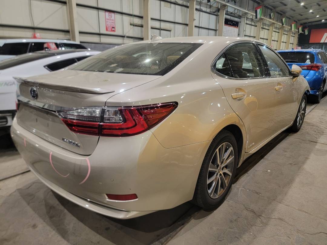 2017 LEXUS ES 300H — 73237 Miles — Lot 56873844 — Main - Marhaba Auctions Used Cars - Image 3