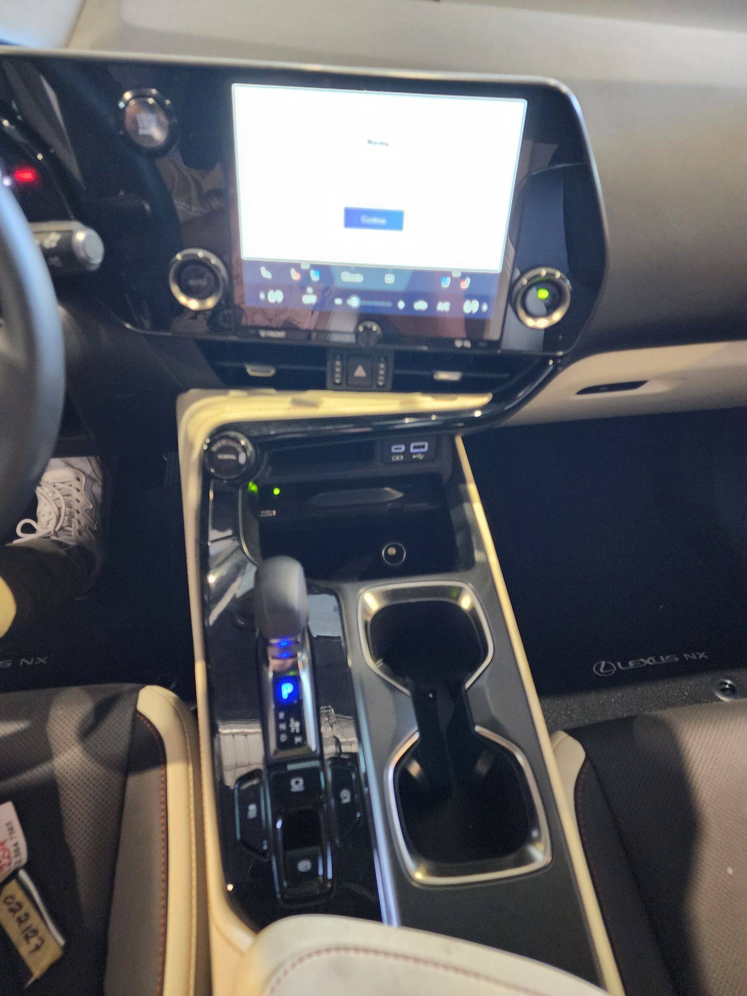 2024 LEXUS NX 250 — 1596 Miles — Lot 39394073 — Al Quoz - Marhaba Auctions Used Cars - Image 10