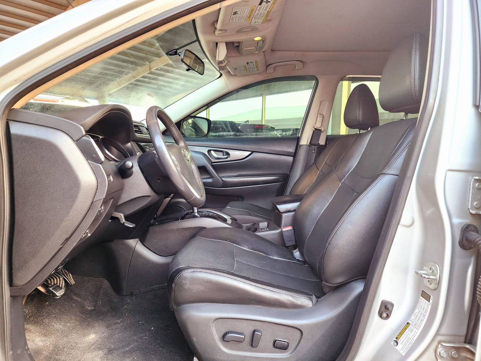 2015 NISSAN ROGUE — 186219 Miles — Lot 4FC888655Q — Souq - Marhaba Auctions Used Cars - Image 9