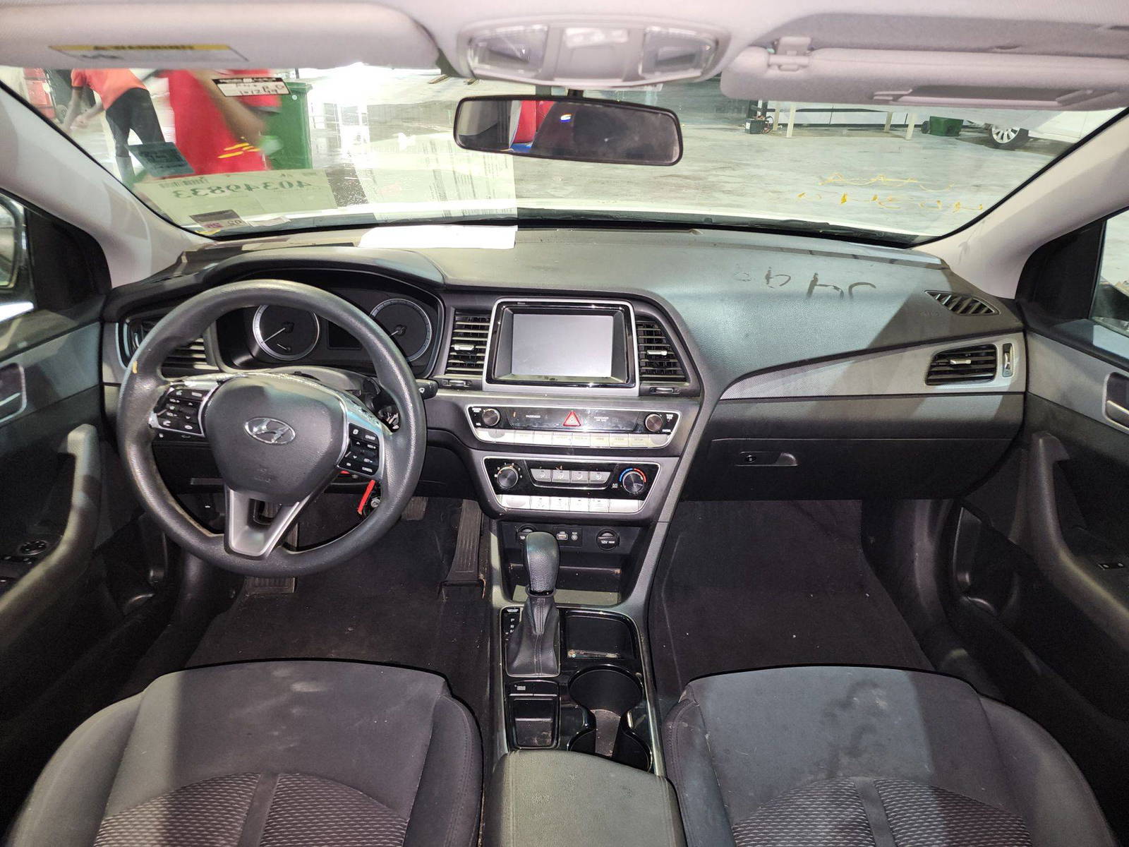 2018 HYUNDAI SONATA — 101249 Miles — Lot 704002 — Al Quoz - Marhaba Auctions Used Cars - Image 8