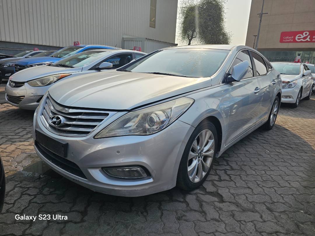 2012 HYUNDAI GRANDEUR — 168907 KM — Lot 175913 — Main - Marhaba Auctions Used Cars - Image 4