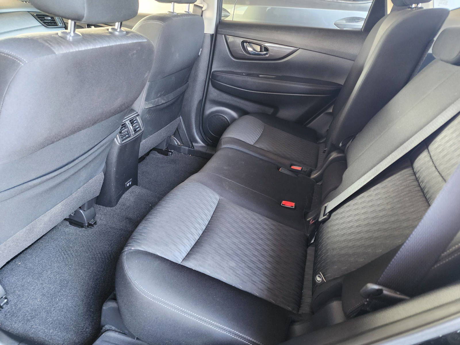 2019 NISSAN ROGUE — 61159 Miles — Lot 561021020 - Marhaba Auctions Used Cars - Image 10