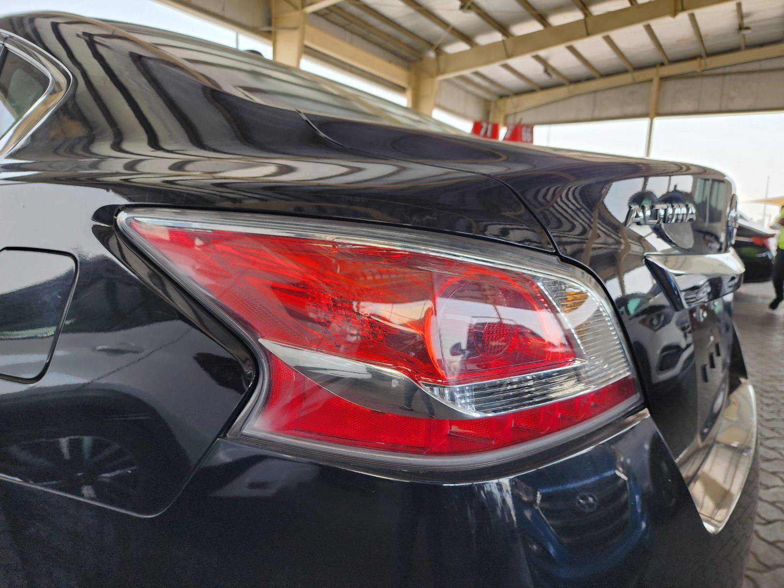2015 NISSAN ALTIMA — 158969 Miles — Lot 47945654 — Souq - Marhaba Auctions Used Cars - Image 10