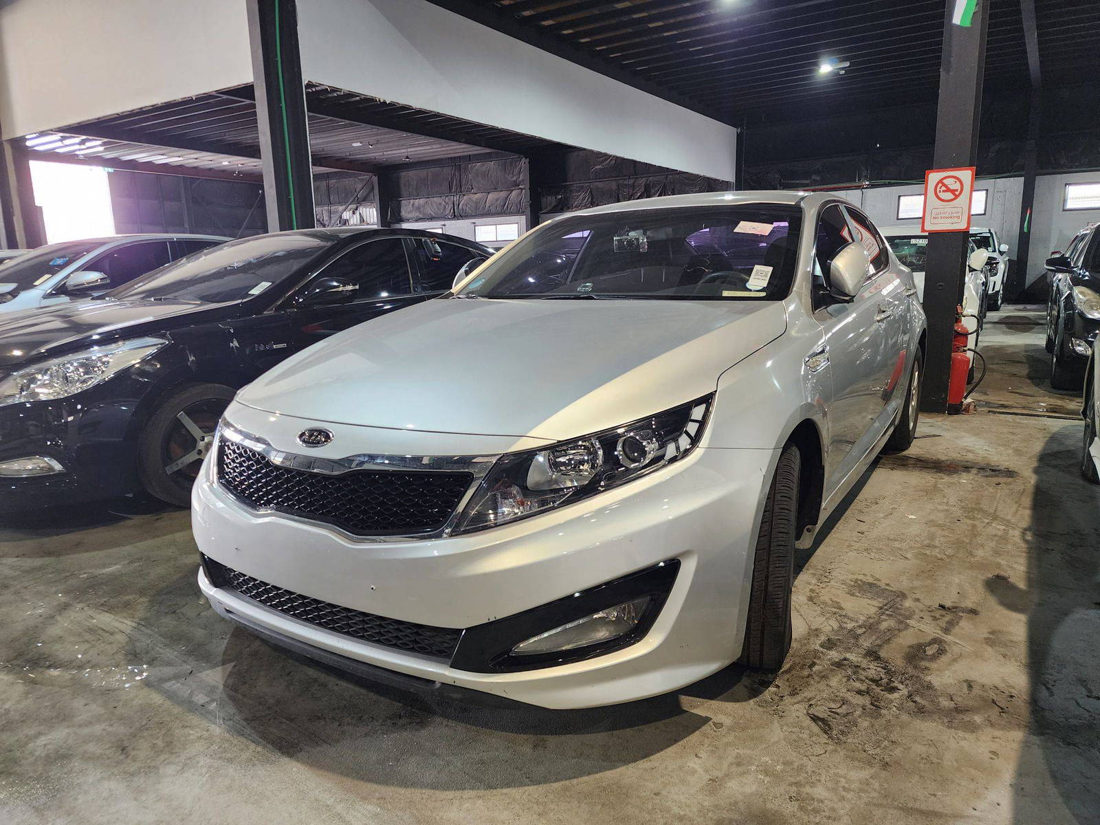 2012 KIA K5 — 204786 KM — Lot CA197987 — Al Quoz - Marhaba Auctions Used Cars - Image 3