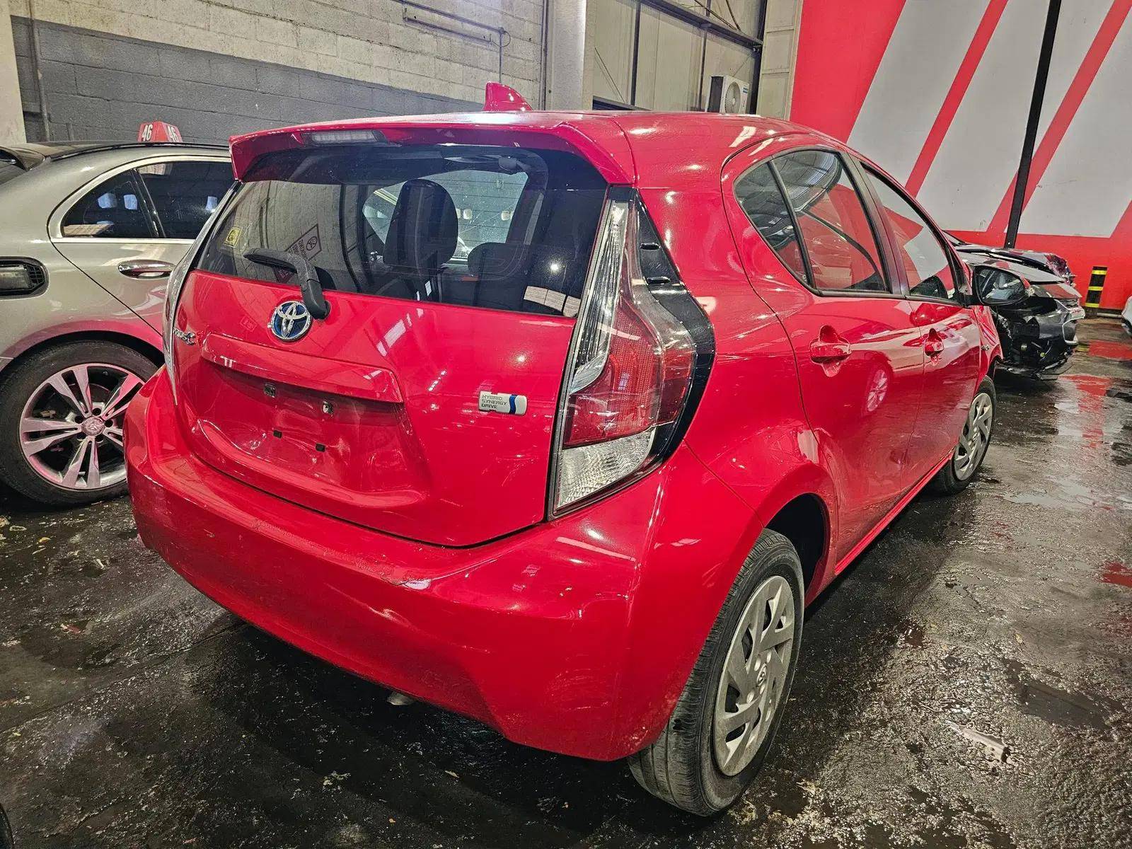 2016 TOYOTA PRIUS — 261082 Miles — Lot 9G1117909 — Main - Marhaba Auctions Used Cars - Image 3