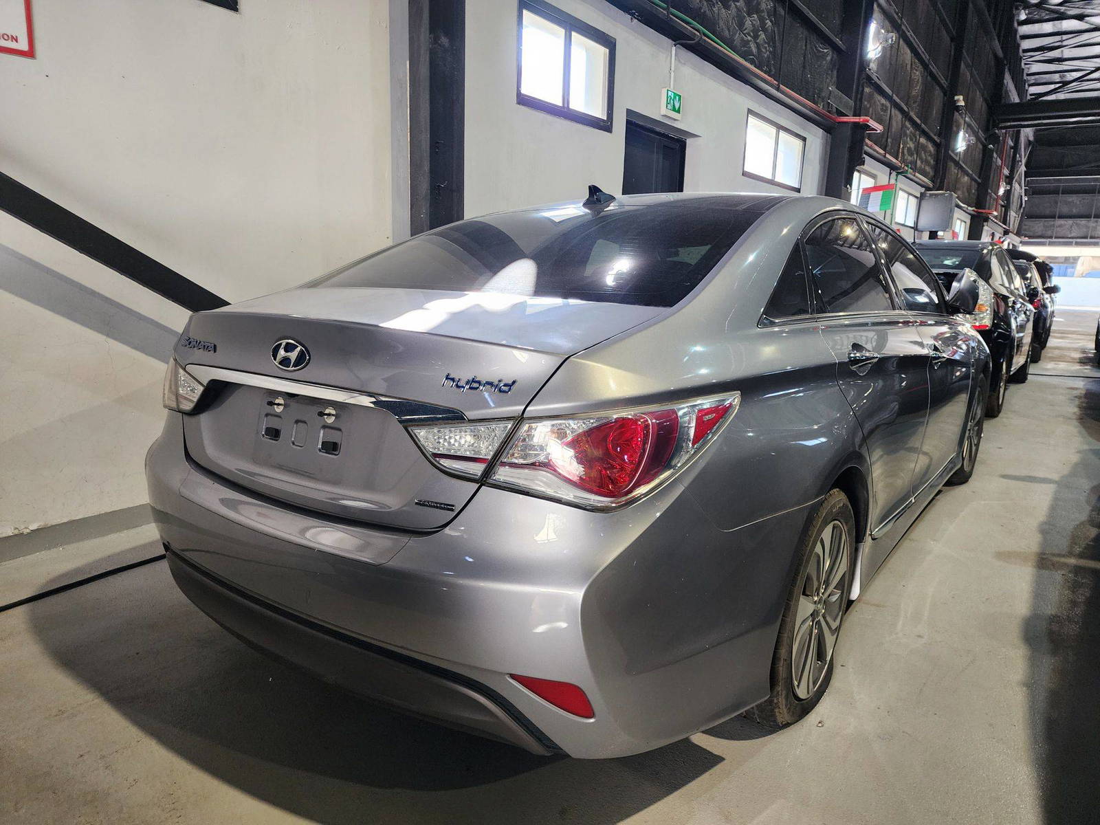 2015 HYUNDAI SONATA — 195495 Miles — Lot 129445 — Al Quoz - Marhaba Auctions Used Cars - Image 6
