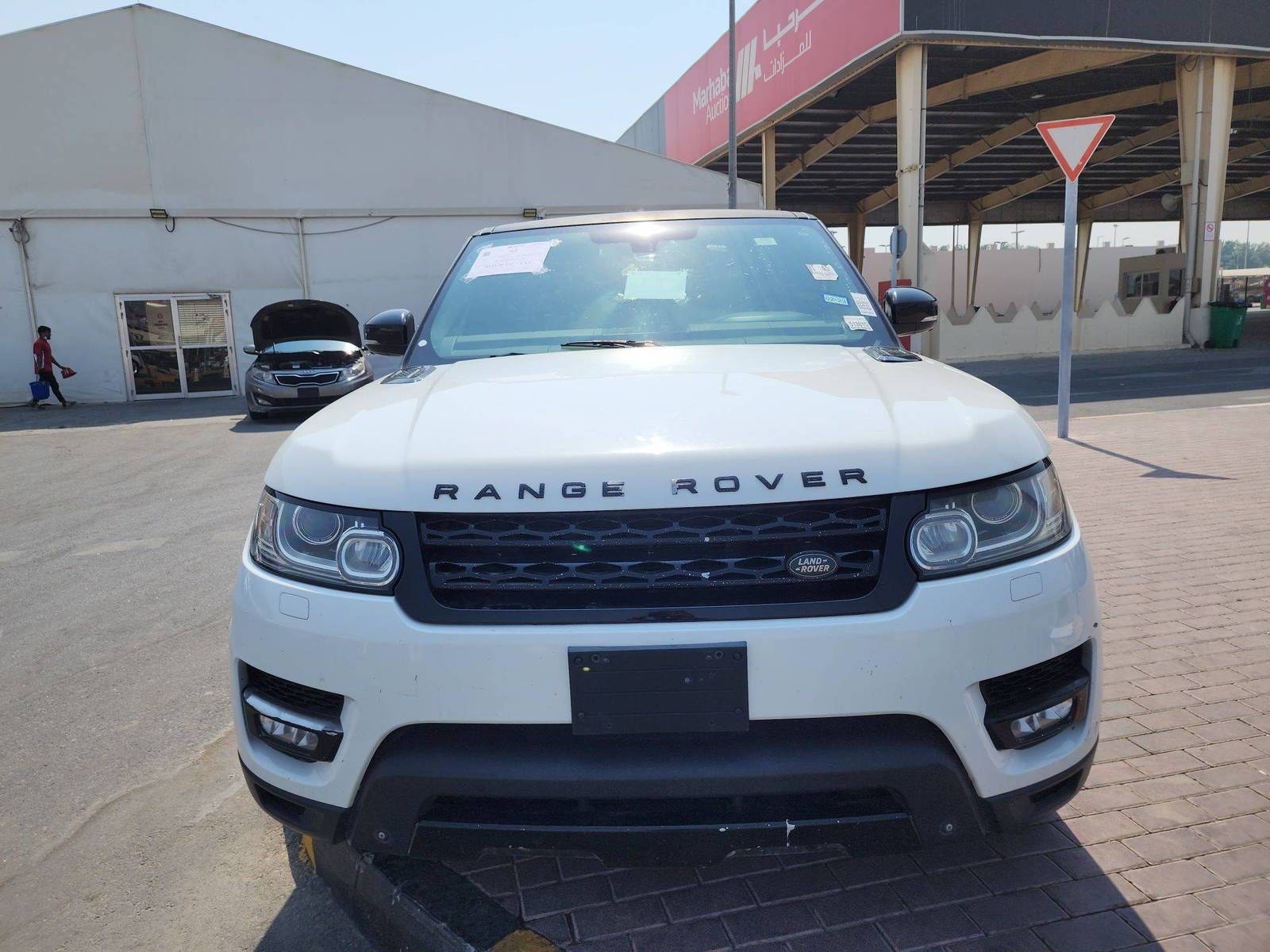 2015 LAND ROVER RANGE ROVER SPORT — 133805 Miles — Lot 513015 — Souq - Marhaba Auctions Used Cars - Image 13