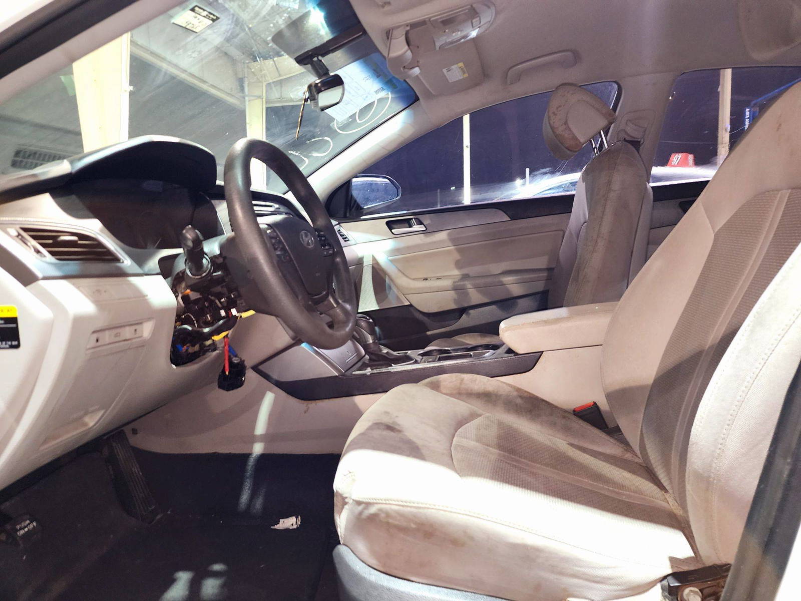 2015 HYUNDAI SONATA — 158765 Miles — Lot 44455334 — Souq - Marhaba Auctions Used Cars - Image 8