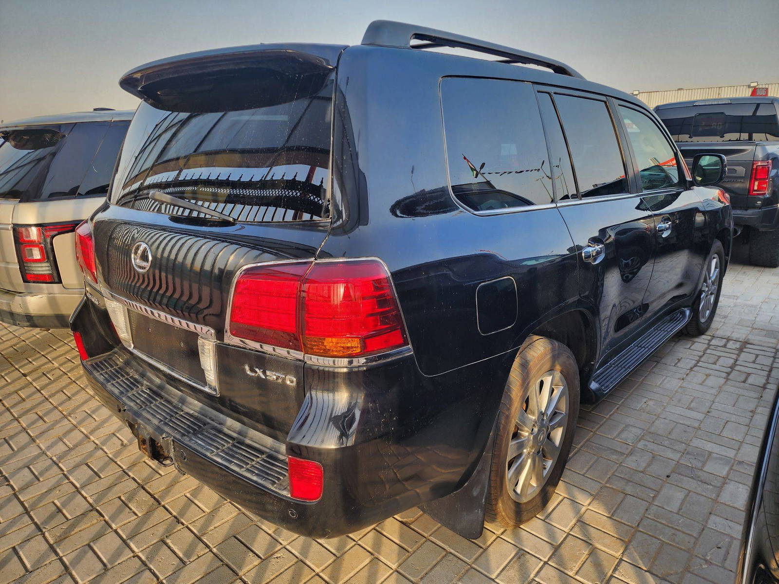 LEXUS LX 570 2010 - Marhaba Auction Used Cars - Image 5