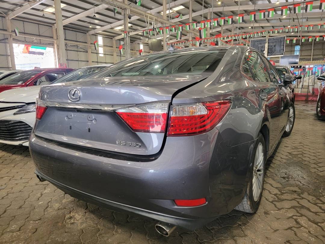 2013 LEXUS ES 350 — 119010 Miles — Lot 2045598 — Main - Marhaba Auctions Used Cars - Image 5