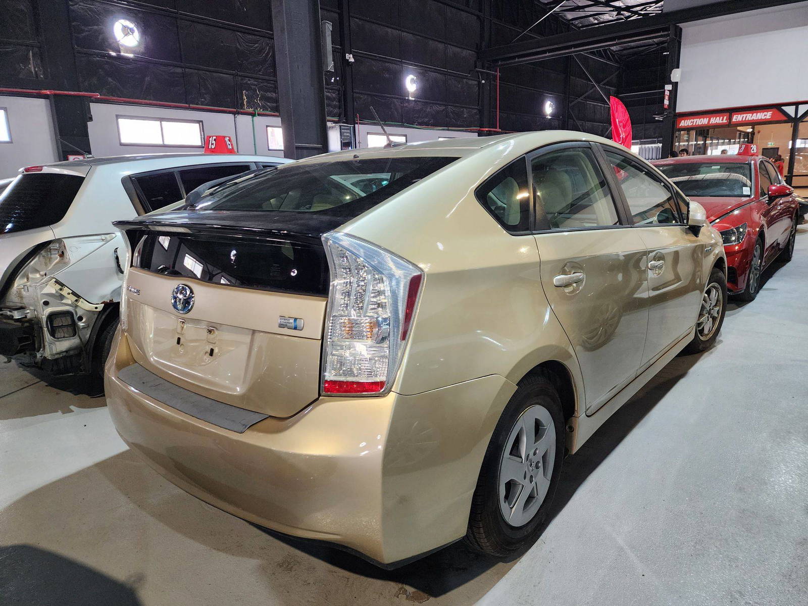 2010 TOYOTA PRIUS — 197715 Miles — Lot 53271904 — Al Quoz - Marhaba Auctions Used Cars - Image 3