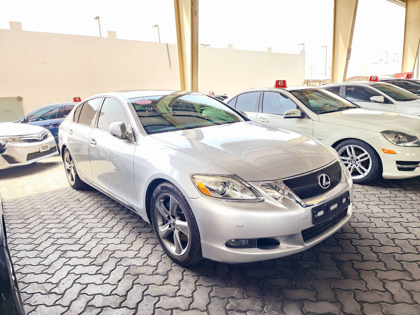 2008 LEXUS GS460 — 141932 KM — Lot 000741 — Souq - Marhaba Auctions Used Cars - Image 4