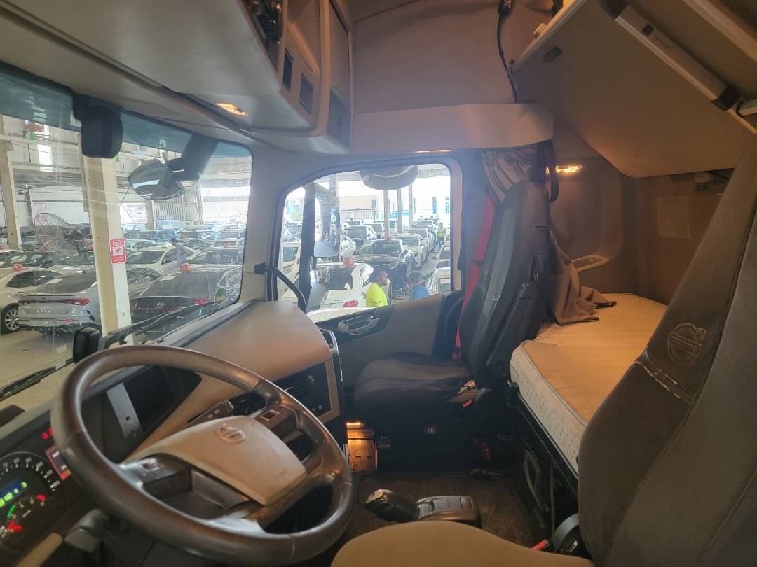 2015 VOLVO FH-Series — 857447 KM — Lot B734042 — Main - Marhaba Auctions Used Cars - Image 9