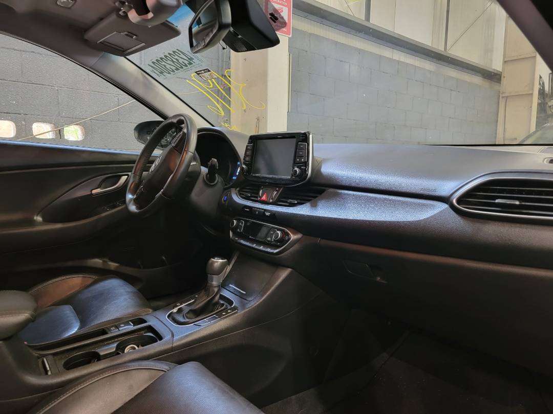 2018 HYUNDAI ELANTRA GT — 89439 Miles — Lot U023096 — Main - Marhaba Auctions Used Cars - Image 6