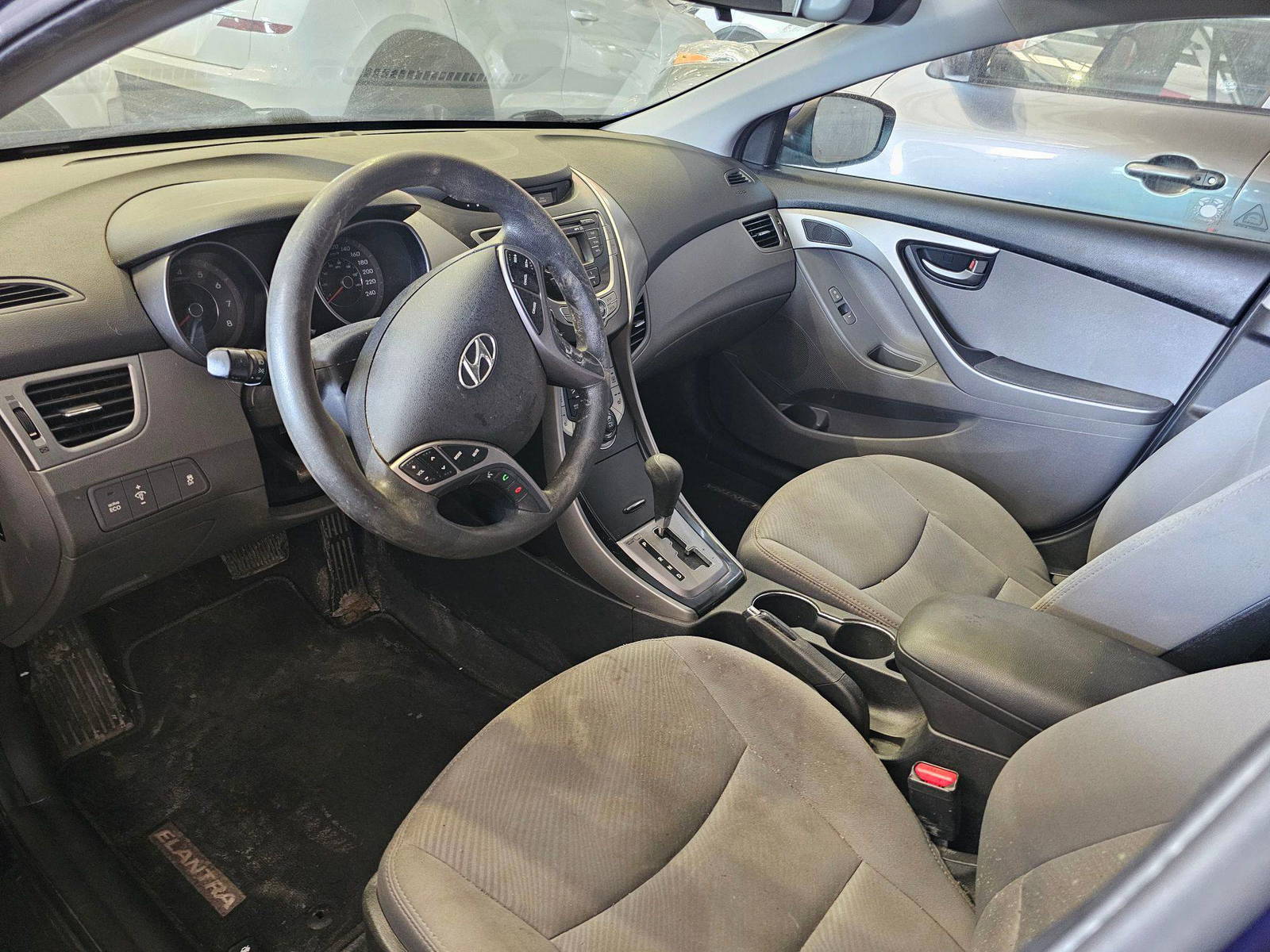 2012 HYUNDAI ELANTRA — 229154 KM — Lot H207248 — Main - Marhaba Auctions Used Cars - Image 8
