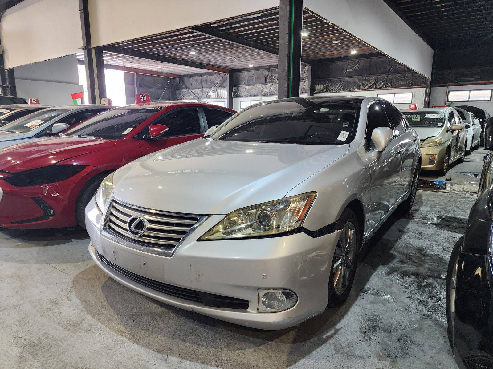 2011 LEXUS ES 350 — 266116 KM — Lot 2434379 — Al Quoz - Marhaba Auctions Used Cars - Image 3