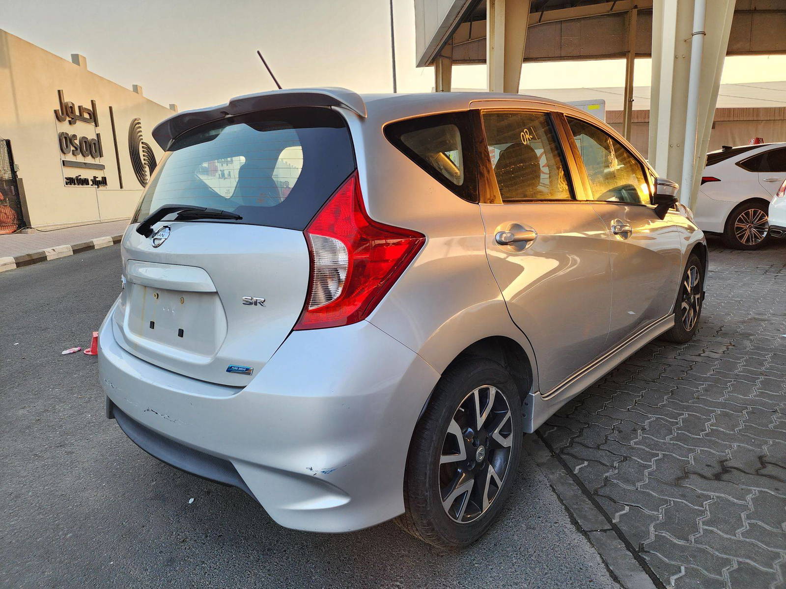 2015 NISSAN VERSA NOTE — 71863 Miles — Lot 70036 — Souq - Marhaba Auctions Used Cars - Image 3