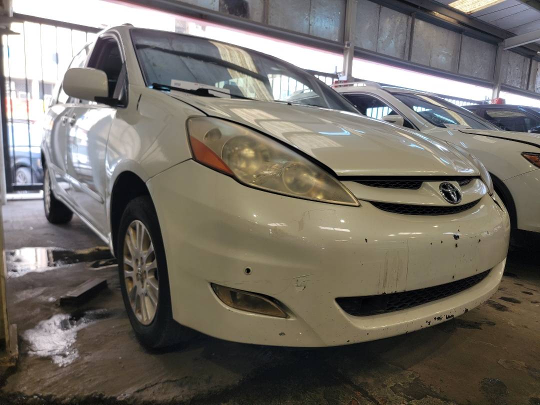 2009 TOYOTA SIENNA — 229574 Miles — Lot 39180191 — Ind. 12 - Marhaba Auctions Used Cars - Image 4