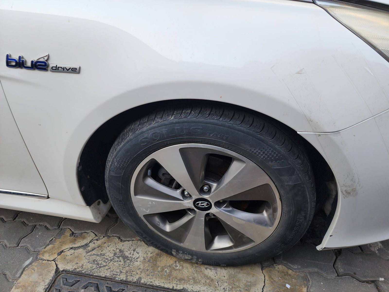 2013 HYUNDAI SONATA — 166743 KM — Lot 062891 — Al Quoz - Marhaba Auctions Used Cars - Image 11