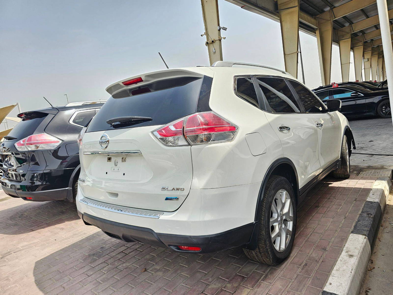 2014 NISSAN ROGUE — 193805 KM — Lot 84587544 — Souq - Marhaba Auctions Used Cars - Image 3