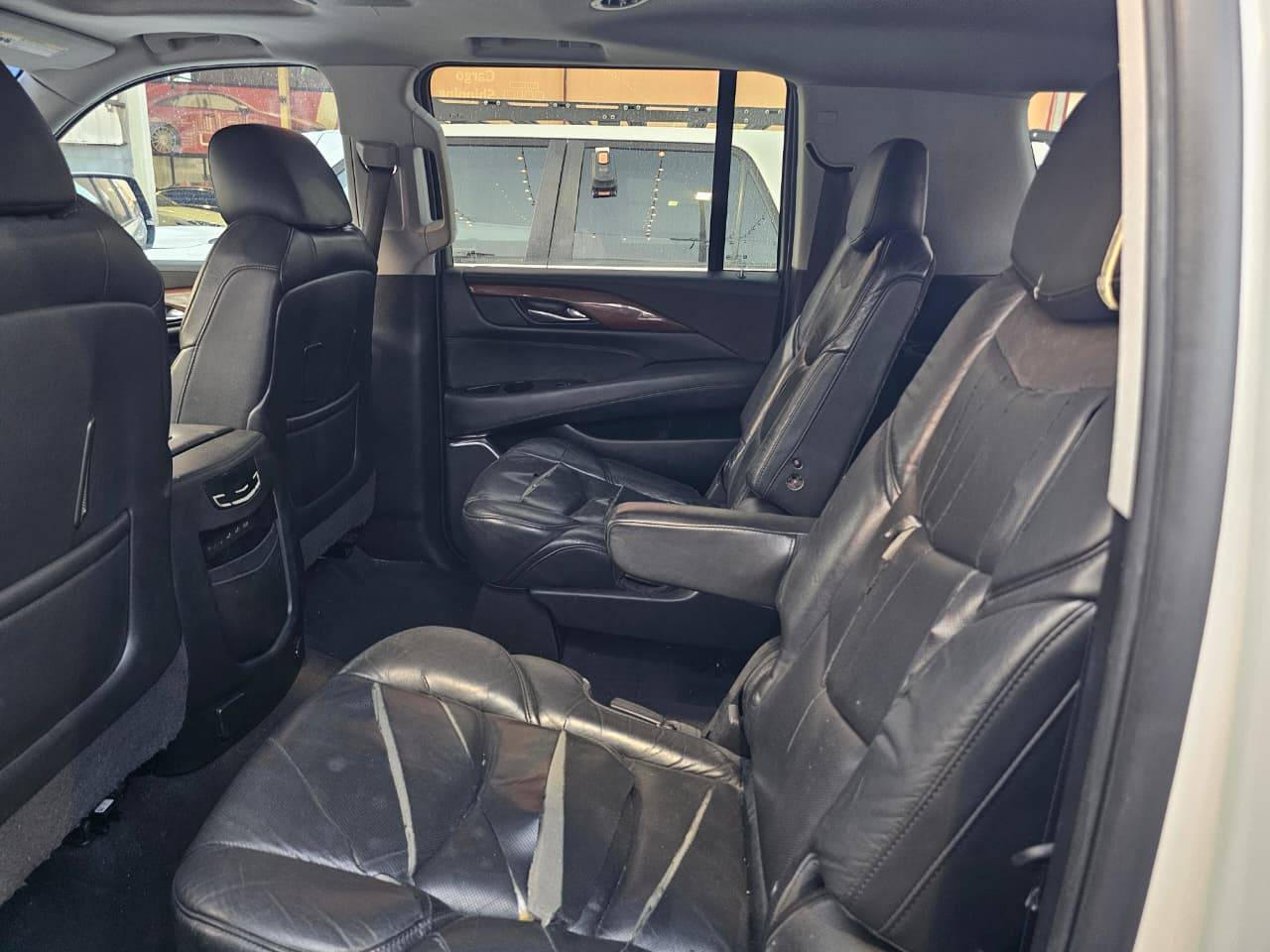 CADILLAC ESCALADE ESV PREMIUM LUXURY 2019 - Marhaba Auction Used Cars - Image 11