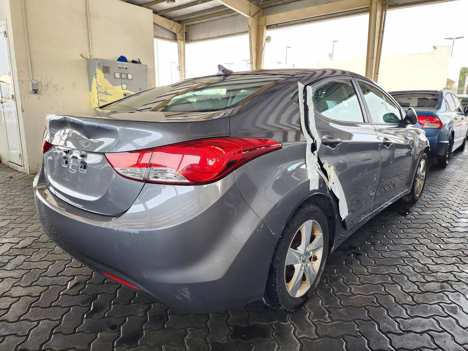2013 HYUNDAI ELANTRA — 188065 Miles — Lot 42097 — Souq - Marhaba Auctions Used Cars - Image 3