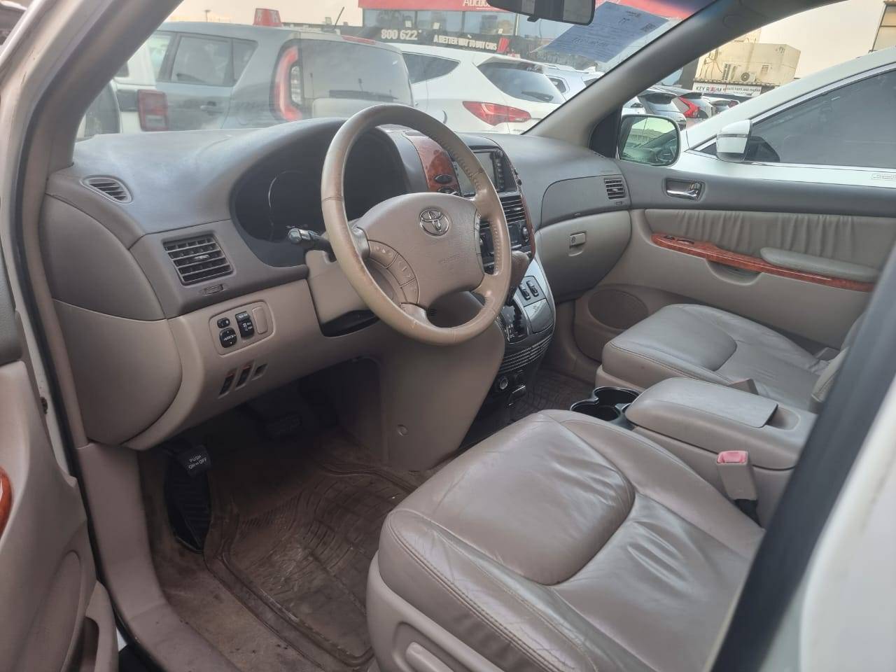 2010 TOYOTA SIENNA — 174094 Miles — Lot 32033 — Ind. 12 - Marhaba Auctions Used Cars - Image 6
